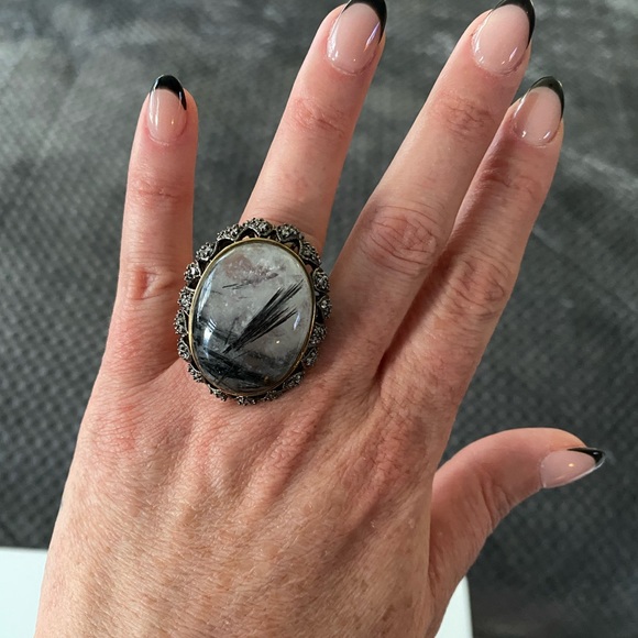 Large cocktail ring - Picture 1 of 4